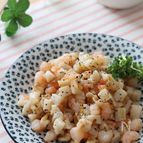 食感も楽しむシンプル炒め♡コロコロれんこんとむき海老の塩炒め
