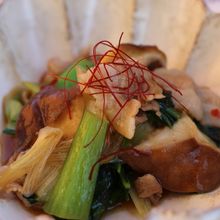 小松菜と豚ばら肉のピリ辛オイスター炒め