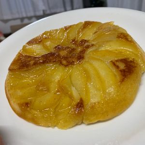 HAN-KUNの作ってみた!投稿(フライパンで簡単!自慢のカラメルアップルケーキ)
