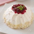 クランベリーのホワイトドームケーキ