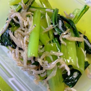 chachaの作ってみた!投稿(小松菜としらすの中華漬け♩ ポリ袋ひとつ！火も包丁も不要)