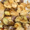【簡単でおすすめ！】鶏もも肉となすの甘辛ごまだれ炒めの工程4