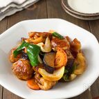 揚げずに豚こまで！「夏野菜酢豚」