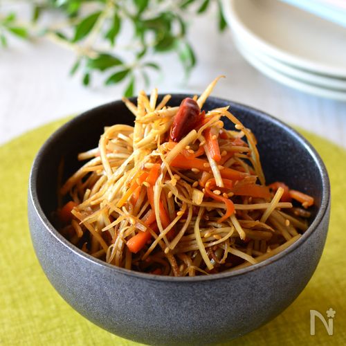 調味料たったの3つ！簡単きんぴらごぼう♪お弁当に◎