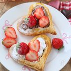 型なしで！材料5つ【ハートいちごパイ】