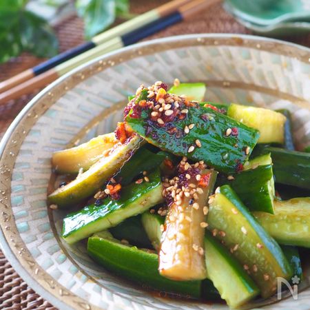 ポリ袋で簡単 やみつきピリ辛ラー油たたききゅうり 作り置き By 道添明子 あーぴん レシピサイト Nadia ナディア プロの料理家のおいしいレシピ