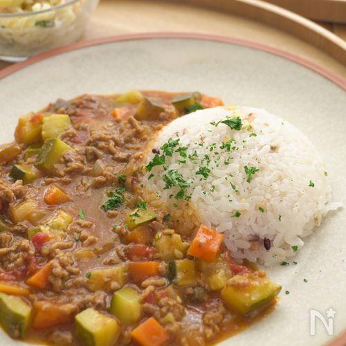 ほったらかしで絶品！【重ね煮夏野菜カレー】