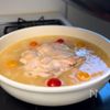 ワンパンで簡単！生米から作るレモンチキンパエリアの工程3