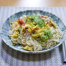 久しぶりにカニカマ素麺炒め