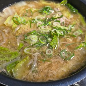 けいぞうの作ってみた!投稿(【豚こま肉ともやしの豚汁】食材３つ！簡単おいしいコスパ◎)