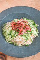 いつもと違った味わいで♪ベーコンときゅうりのそうめん