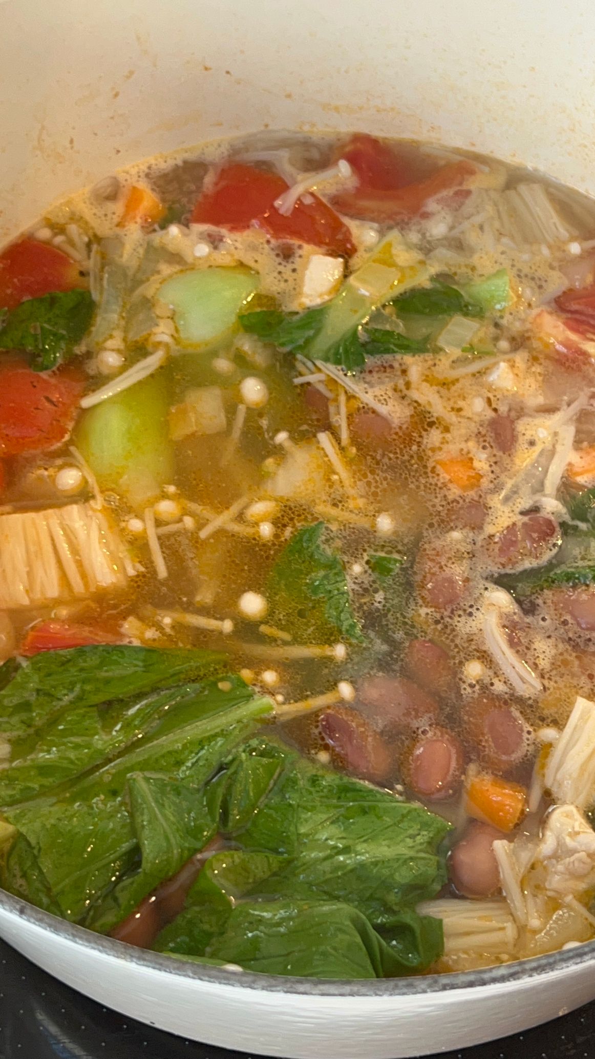 この一皿で栄養満点！金時豆と鶏肉と彩り野菜のスープ | レシピ