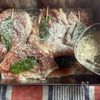 生ハムのうまみをのせた【鶏むね肉deサルティンボッカ】の工程2