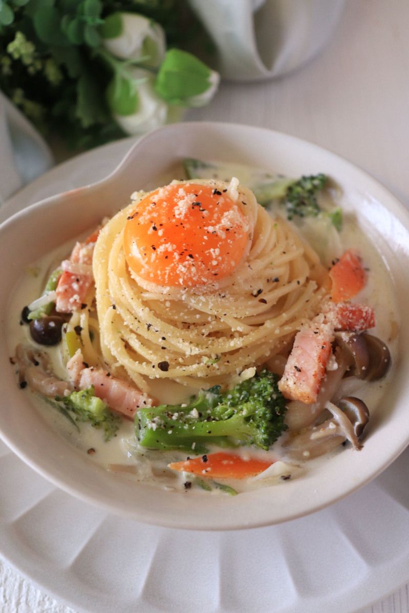 ◆カルボナーラ◆ ソースたっぷり 大盛りカルボナーラ（626円）」 2025年7月30日発売