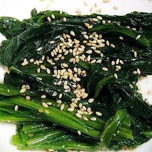 猫の作ってみた!投稿(味付け1つ＜ほうれん草の胡麻和え＞シンプルが美味しい🤤)