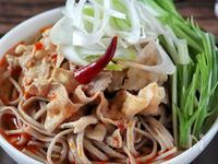 しび辛旨スープで【麻辣肉そば】