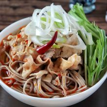 しび辛旨スープで【麻辣肉そば】
