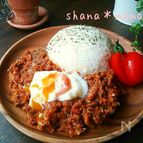 秋の味覚たっぷり～♪食感楽しいドライカレー♪