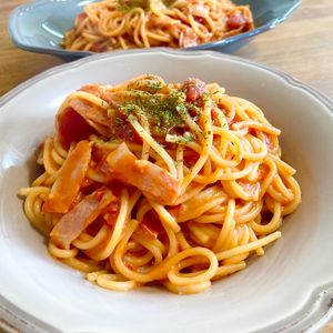 ゆかりの作ってみた!投稿(【ガーリックトマトチーズパスタ】ワンパン煮るだけ包丁いらない)