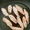 【ささみとほうれん草のパパッと炒め】ごまの風味と塩昆布の旨味の工程1