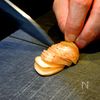 特別な日の一皿『ロールチキンの赤ワイン煮』の工程3