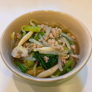 みわの作ってみた!投稿(小松菜ときのこともやしのおかずスープ)