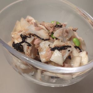 うたたねる子の作ってみた!投稿(抱えて食べたい♡『ツナ塩昆布 de かぶの無限サラダ』)