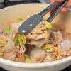 身体に染みる！簡単【豚バラと焼きネギのつけ汁うどん】の工程2