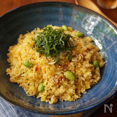枝豆がアクセント！梅とシラスのチャーハン