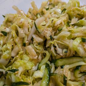 ぴょんの作ってみた!投稿(【即席キャベツときゅうりの中華風サラダ】あと一品作り置きにも)