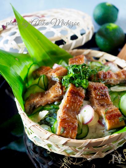 鰻ときゅうりのちらし寿司【市販の蒲焼きかさ増し】