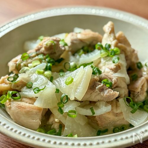 【鶏ももと大根のうま塩煮】うまみたっぷりほっとする簡単煮物