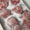 お肉300円分で!【チーズがとろ〜り豚こまのトマト煮】の工程1