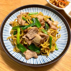 Nao★彡の作ってみた!投稿(オイスターソースで上海風『ニラ焼きそば』)