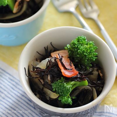 ひじきのコンソメ煮