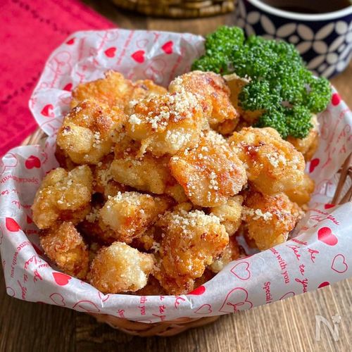 鶏むね肉が取り合いに♡「コンソメチーズのコロコロチキン」