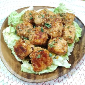 M＊Pの作ってみた!投稿(＼卵小麦粉不要／ワンパン10分【絶品♡鶏ケチャミートボール】)