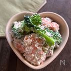 エビとブロッコリーの豆腐粒マスタードあえ