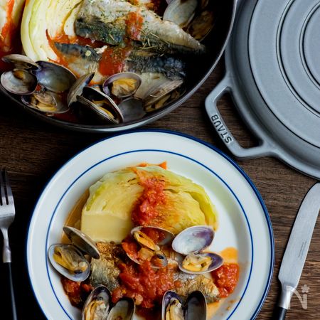 塩サバでトマトアクアパッツア Staubレシピ By すがたなみ 菅田奈海 レシピサイト Nadia ナディア プロの料理家のおいしいレシピ