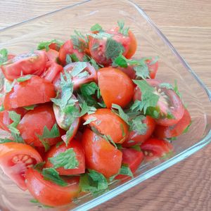 ミルクの作ってみた!投稿(トマトと大葉のうま塩マリネ)