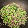 ゴーヤ嫌いも食べる《甘辛こってり♡そぼろ炒め》の工程2