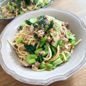 ゆかりの作ってみた!投稿(焼肉のタレで味付け簡単！ひき肉と小松菜の焼肉パスタ)