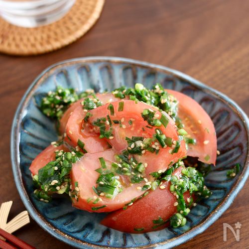 【5分で作れる！】トマトのニラの中華和え
