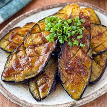 【じゅわっと最高♪】とろとろなすのにんにく醤油焼き