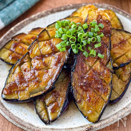 【じゅわっと最高♪】とろとろなすのにんにく醤油焼き