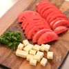 【トマトの和風カプレーゼ】切ってかけるだけ!サラダ感覚で♪の工程1
