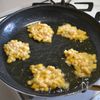 【冷めても美味しい】コーンのかき揚げの工程3