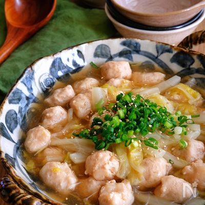 はんぺん入り鶏団子と白菜のとろーり春雨煮