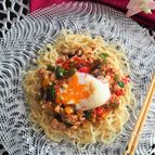 作り置きそぼろでカラフル中華麺
