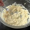 【ワンパンふわふわ☆サバ缶とネギじゃがのマスタードオムレツ】の工程2